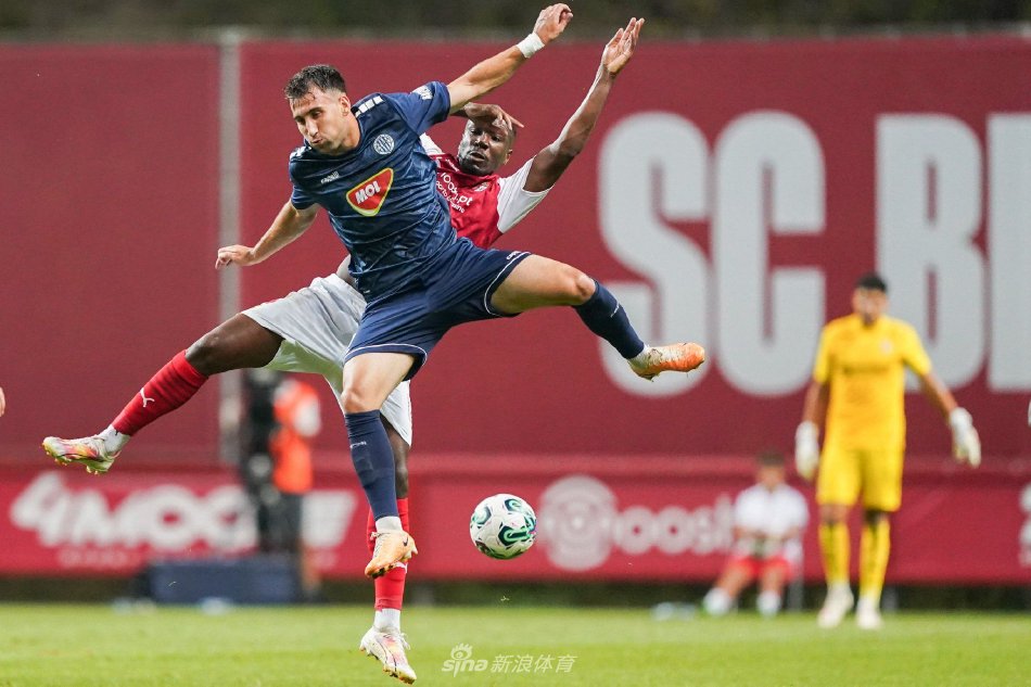 年轻的接应 年轻的接应